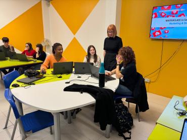 masterclass-social-media-marketing-isitituto-piero-della-francesca-terrry-bertelli2